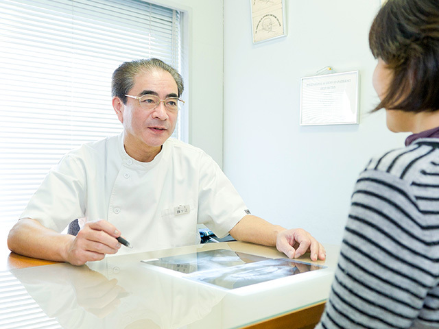 院長 鐘ヶ江晴秀